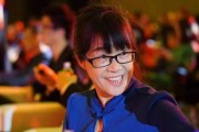 娱乐吃瓜酱余秀华,从“娱乐吃瓜酱”到文学才女，她的人生逆袭之路